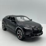 Lamborghini urus 1/24(23cm)