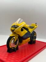Moto yamaha yama gp 1/10(23cm)