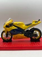 Moto yamaha yama gp 1/10(23cm) – Image 2