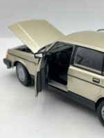Volvo 240 1/24(23cm) – Image 2