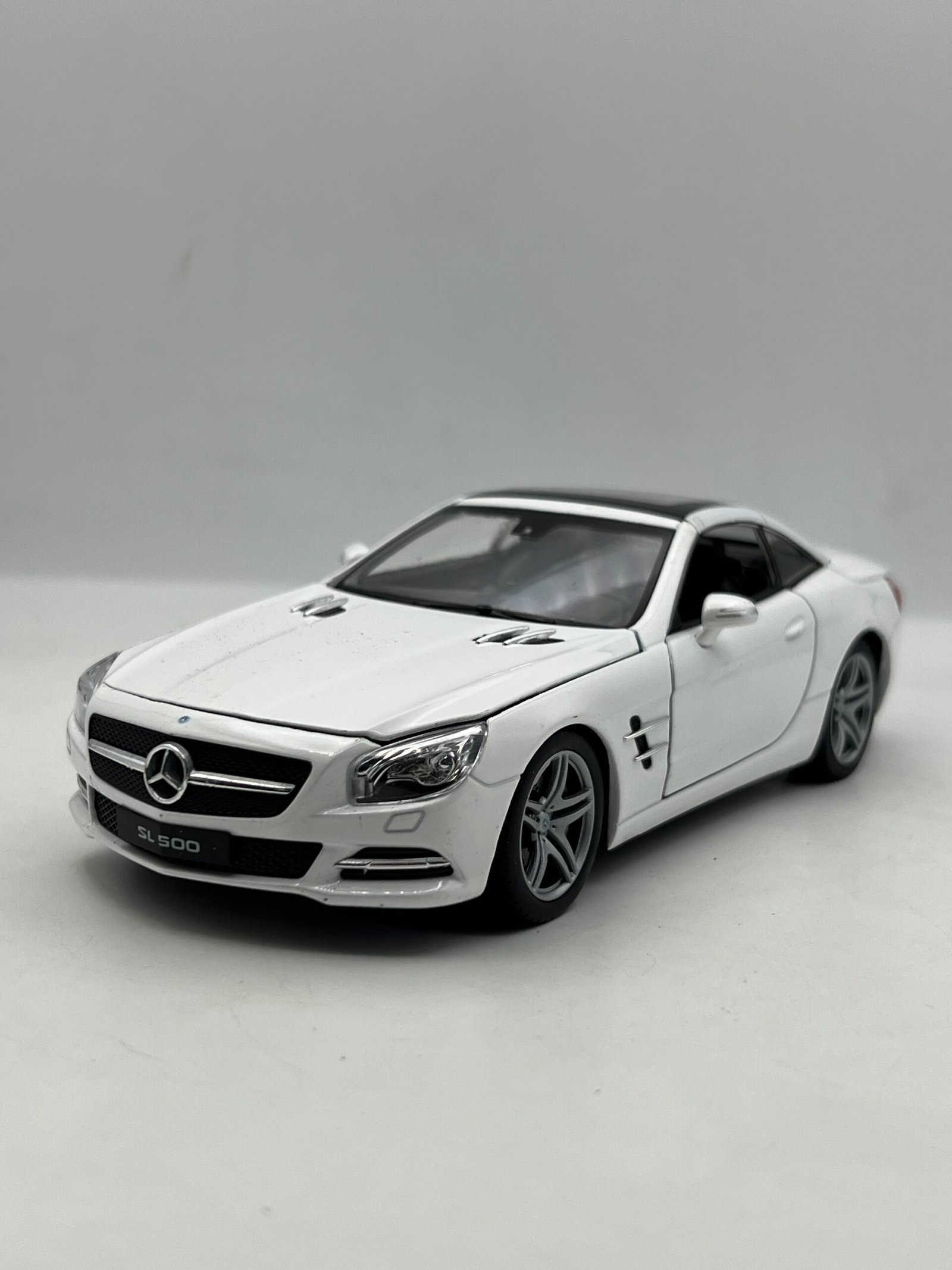 img_7440 Mercedes 500sl 1/24(23cm) – Image 1
