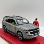 Toyota land cruiser 1/32(17cm)