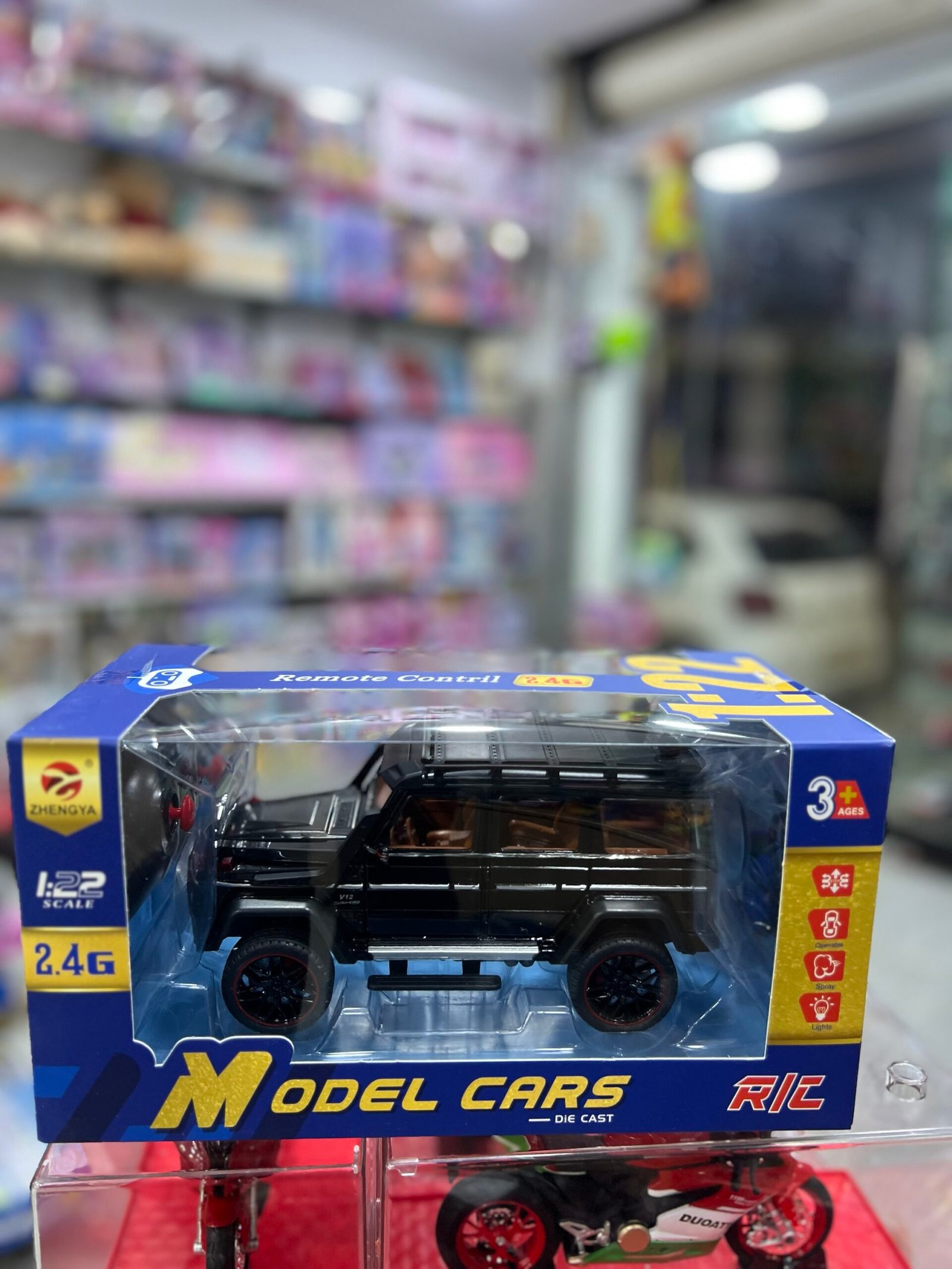 img_8842 RC car 1/24 métal 💯 collection télécommandé – Image 1