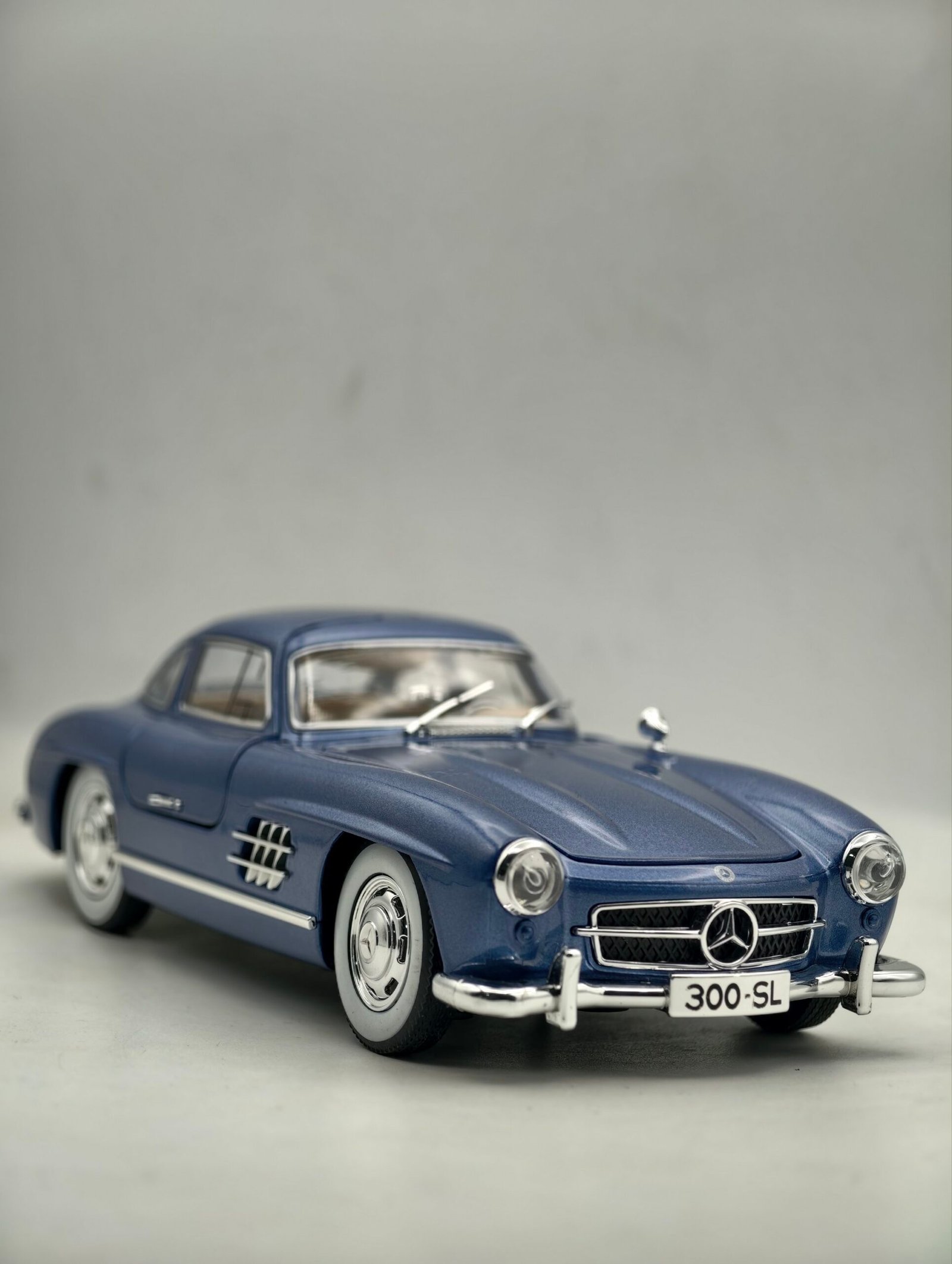 2025/12/1000024314-scaled.jpg Mercedes Sl300 1/24(23cm) – Image 1