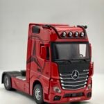 Camion mercedes Actros / volvo 1/32(23cm)