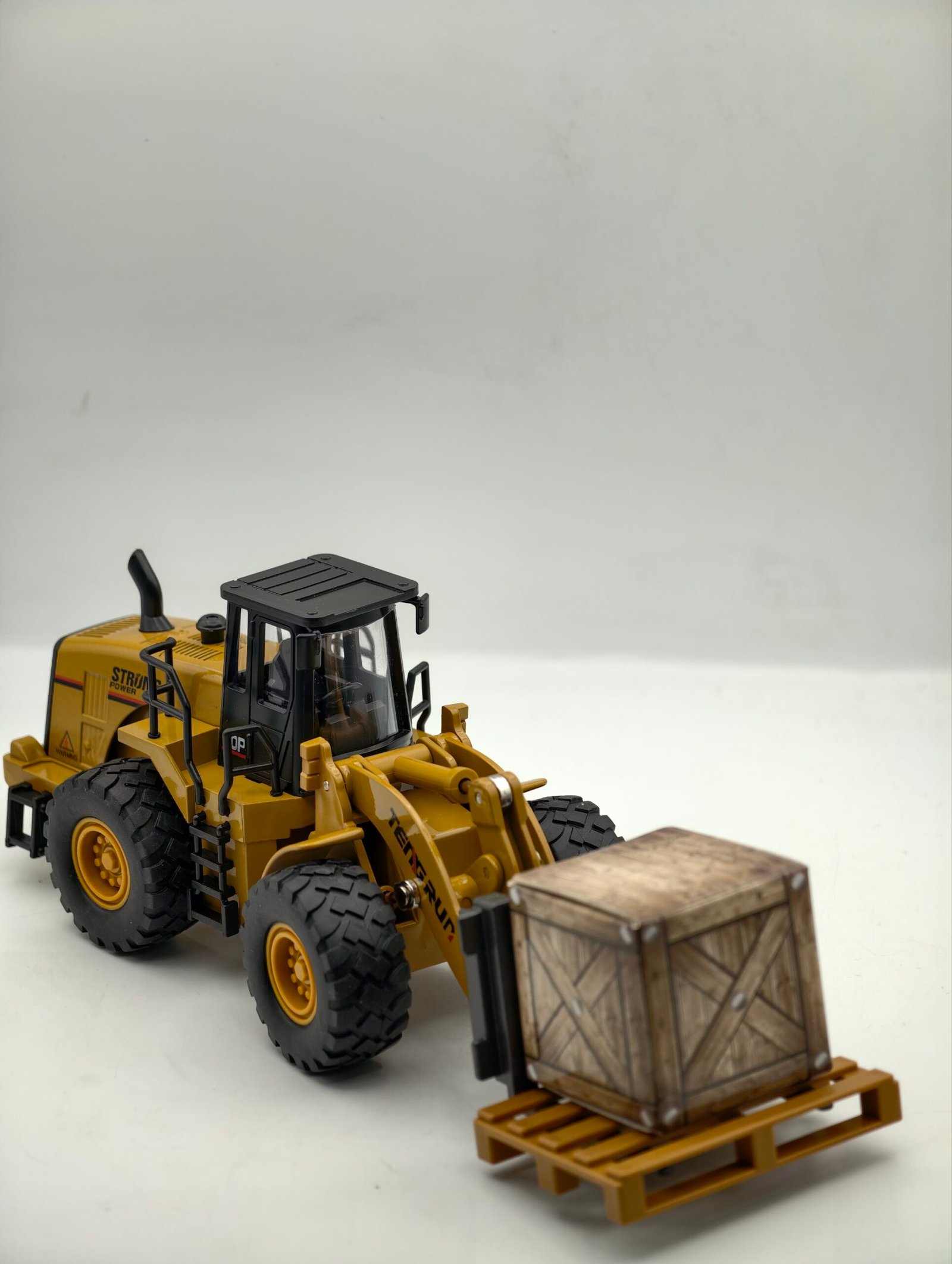 2026/01/1000034351-scaled.jpg engin gm (23-27cm) par piece – Image 1