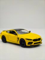BMW M8 compétition 1/38(13cm) kinsmart premium – Image 3