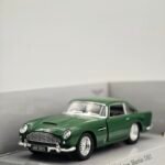 Aston martin BD5 1/38(13cm) kinsmart premium