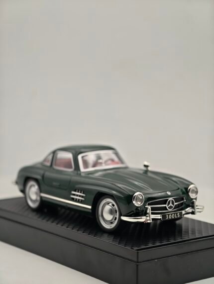 Mercedes sl300 1/32(17cm)