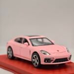 Porsche Panamera 1/32(17cm)