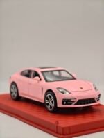 Porsche Panamera 1/32(17cm)