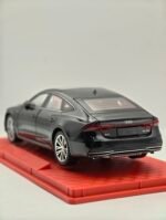 Audi A8 1/24(23cm) – Image 8
