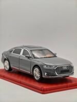 Audi A8 1/24(23cm)