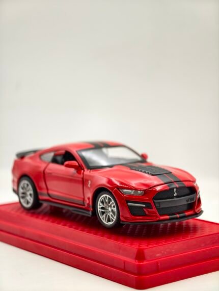 Ford Mustang Shelby Gt500 1/32(17cm) boite aquarium