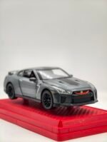 Nissan GTR 35 1/32(17cm) boite aquarium
