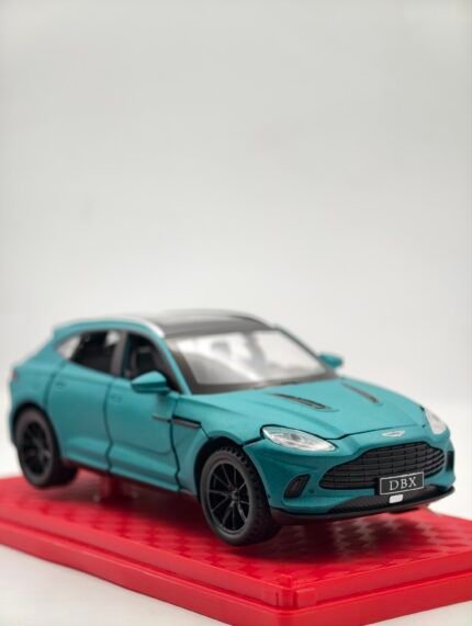 aston martin 1/32(17cm) boite aquarium