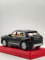 Rolls Royce cullian 1/32(17cm) boite aquarium – Image 4