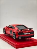 Audi R8 1/32 (17cm) boite aquarium – Image 4