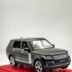 Range rover Vogue 1/32(17cm) boite aquarium