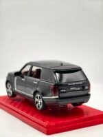 Range rover Vogue 1/32(17cm) boite aquarium – Image 3