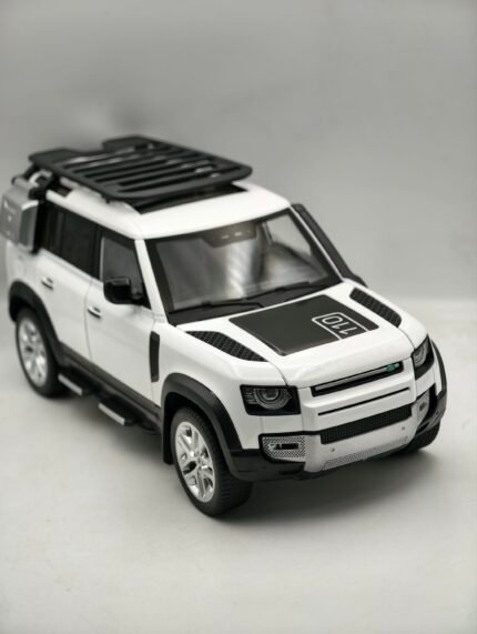 range rover defender 1/18(29cm) officiel licenced