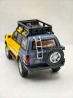 80  Land cruiser Toyota  off-road – Image 5