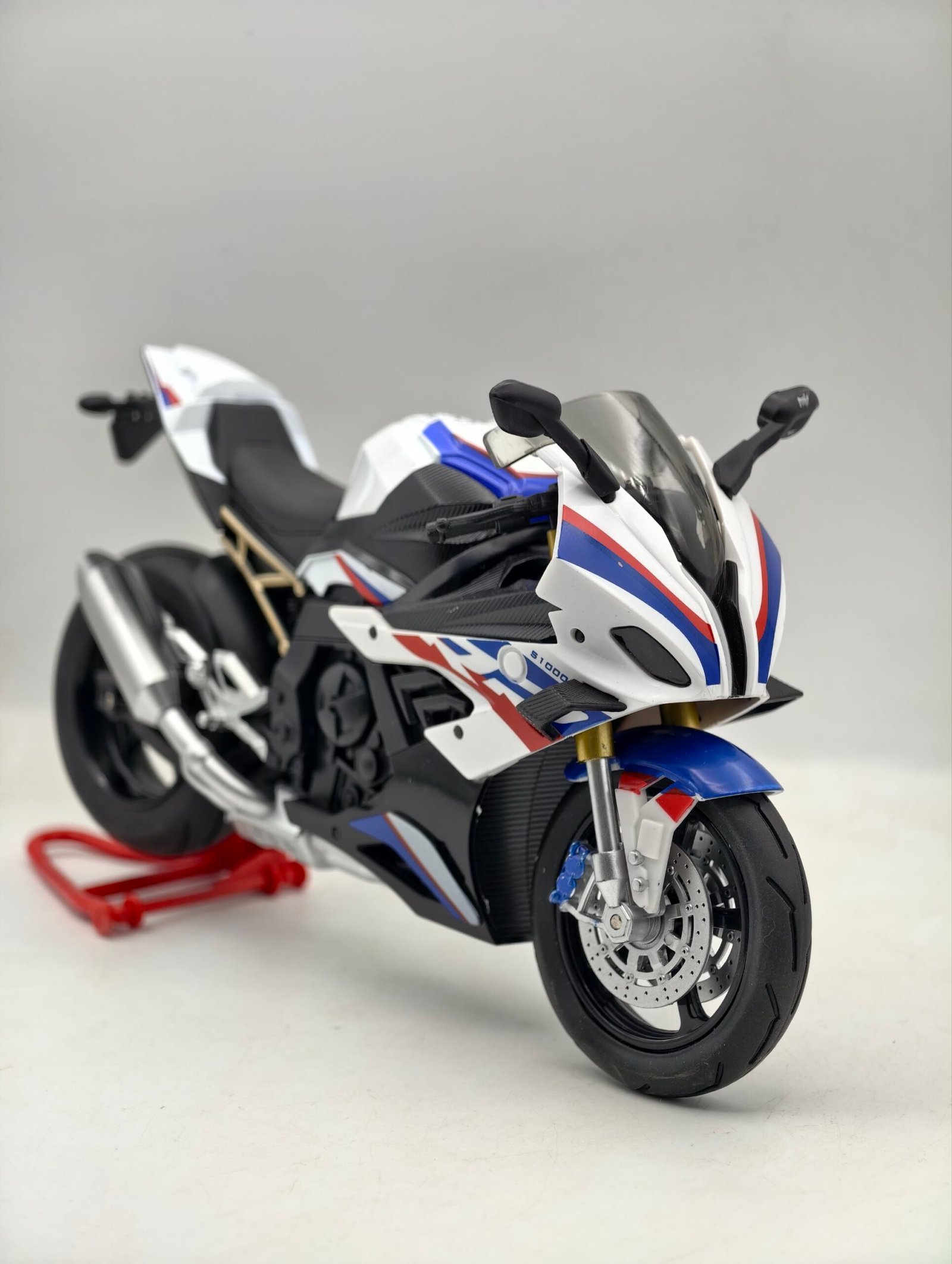 2026/05/1000054643-scaled.jpg Moto Bmw S1000rr 1/10(23cm) – Image 1