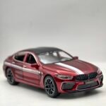 Bmw M8 1/24(23cm)