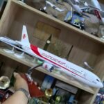 avion maquette 52~42cm (مليون و  800)