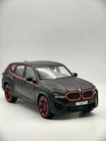 0 Bmw XM 1/24(2cm)