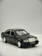 190D mercedes 1/32(17cm) – Image 3