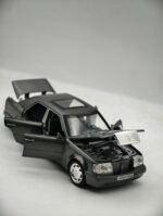 190D mercedes 1/32(17cm) – Image 7